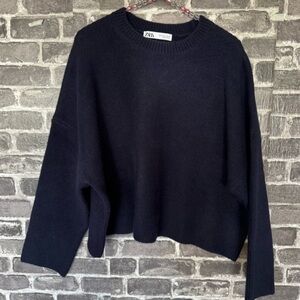 Zara crewneck boxy fit sweater navy blue wool blend